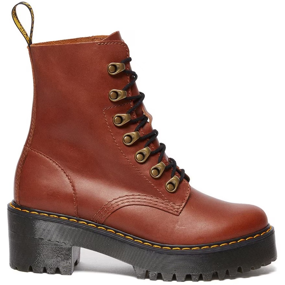 NWOB Dr. Marten Leona combat heeled boots